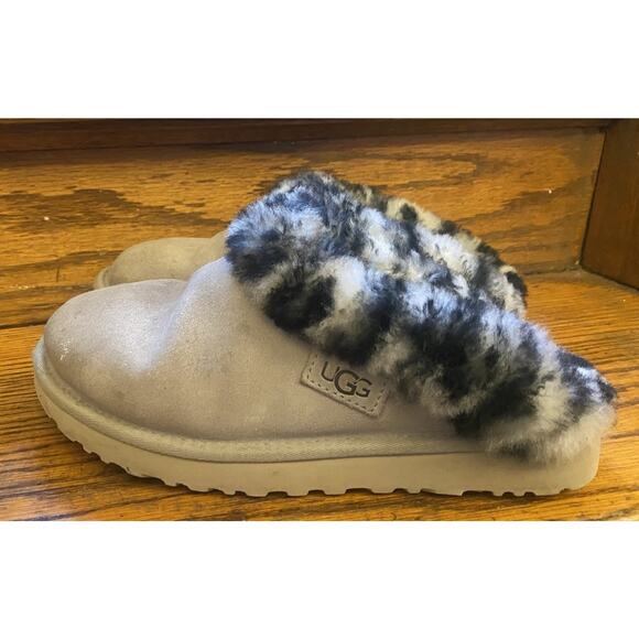 UGG CLUGGETTE LEOPARD SUEDE SHEEPSKIN SLIPPERS Women’s 8 Gray - Picture 1 of 10